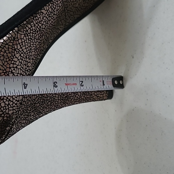 BCBGeneration peep toe heels size 9 - Picture 9 of 9